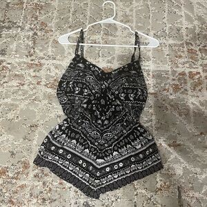 No boundaries black and white bandanna padded tank top